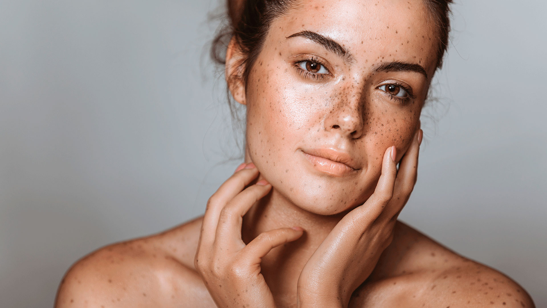 https://www.bioderma.pe/sites/pe/files/2020-02/woman_1920x1080.jpg?utm_source=chatgpt.com